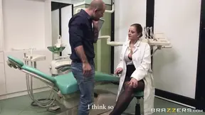 Doctor Candy Alexa gives Mike a deepthroat blowjob