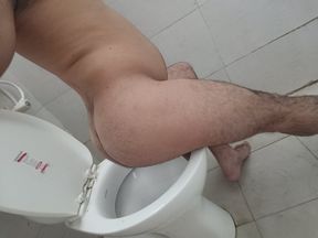 Hello dosto me office ki toilet me pura nanga ho gaya