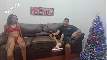 Dessinha a surfistinha faz revela&ccedil_&otilde_es no s&oacute_ com Leo ogro: - quero fuder com com 08 homens ,fodi com dois e gostei.