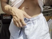 Batendo punheta ate tirar porra do meu pau grande