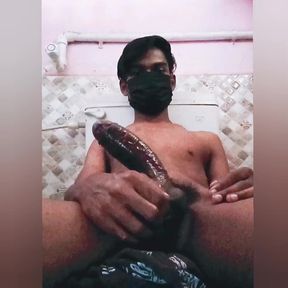 TEEN BOY BATHROOM NAKED DICK COMPETITION