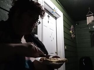 plump ftm smokes and eats outside
