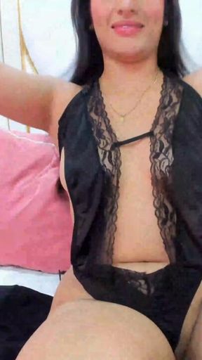 My fingers travel every corner of my skin ...👄💦