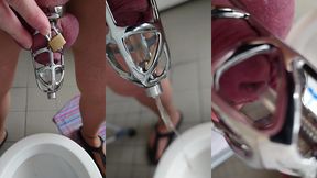 pissen im peniskafig mit katheter in strumpfhose