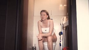 I broke the toilet flush! mp4 HD