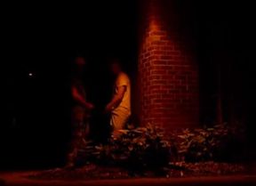 Sexo gay en callejón - Video amateur de hombresencalzones