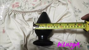 my pussy receives a big dildo while I rub my clit until orgasm
