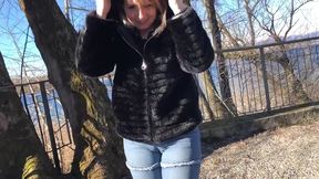 walking with luna and her excellent blowjobs