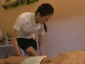 Pounding hot pussy of sexy Japanese massage woman