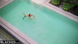 BLACKED Gorgeous Gabbie cheats on boyfriend at the pool