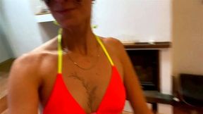 sexy MILF alert! ?