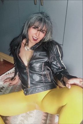 From My Pussy to Your Lips - Wet Cigarette Fetish I'm Leather