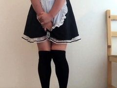Cute Japanese Maid Pees Herself