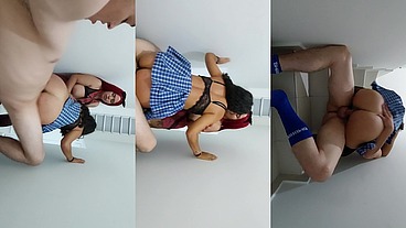 Mi Padrastro Me Folla Junto A Mi Compañera De Clase En Las Escaleras