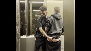 Stranger fucking me bareback on the public restroom