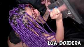 Na cabine da festa de swing chupei um monte de rola na gloryhole pra depois gozar gostoso no pau de outro macho e ele gozou em cima de mim