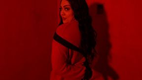 5076 Roxchique in Red room Red Sweater