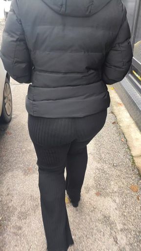 Big Booty Walking On The Street In A Tight Pants