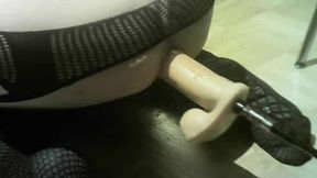 Dildo im Popo