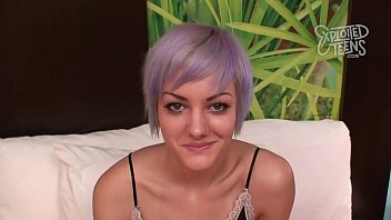 Petite goth teen amateur sucks and fucks