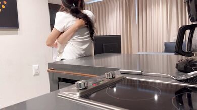 Ella fucks me hard and rich while I cook her eggs!