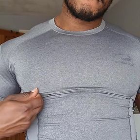 Who Loves a Chest Bounce and Nipples Play.