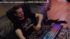 Gay stud jerks huge uncut cock for live webcam audience