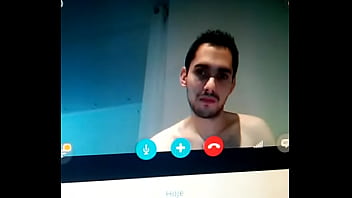 pegando um hetero na cam achando q esta se mostrando p uma mulher