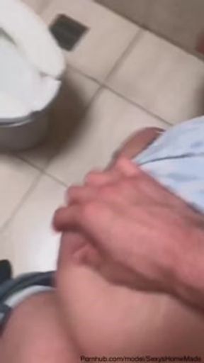 Public Sex, I Just Met Her at a Party and I Fuck Her in the bathroom,Latin