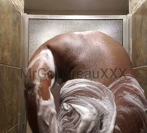 Washing my bear ass
