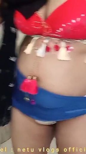 Beautiful Indian Slut in Hijab Does Erotic Dance in India