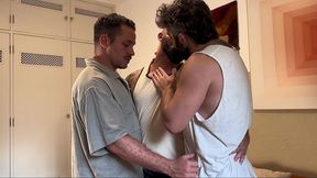 jeff carvalho - fodendo com dois putos sedentos por caceta - trio de outos da academia - sexo gay interracial