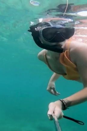 Snorkel Slut: Tight Bikini, Dive Mask &amp; Underwater Fin Tease