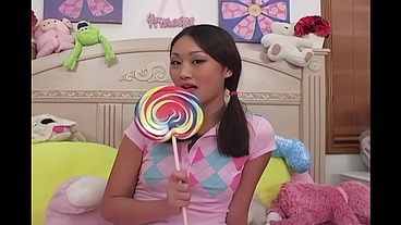 Asian Beauty Evelin Lin Fucked In Her Bedroom