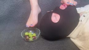 Feed grapes with my toes