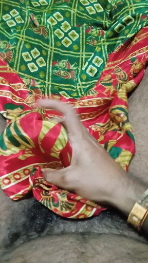Cum shot on green bandhani silk crepe saree