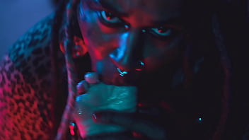 Goddess Rotten Venus Foot Domination