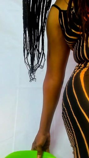 All Natural Sexy Curvy Big-ass Black Mistress...