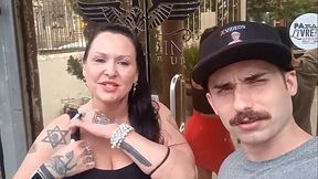 Saymon com tes&atilde_o no pau e DinniGata visitando a L&ecirc_ Jardin em porto alegre