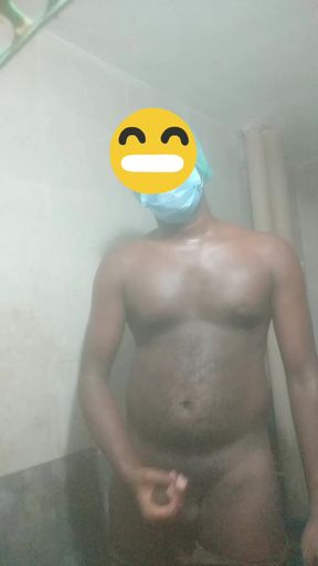 Tamil boy bathroom la Kai adikira Video part 2