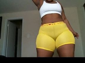 supathicc twerkin and fingerin