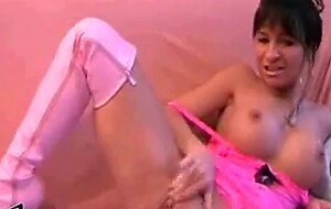 German Amateur Girl Masturbating on Webcam