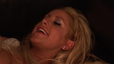 Savannah Gold's Pussy Gets A Good Jackhammering Before She Swallows