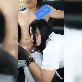 Girl Sucks the Taxi Driver