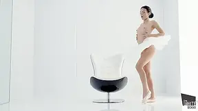 Hot European Ballerina Sapphira Fingers Her Sweet Pussy In Lusty Solo Show
