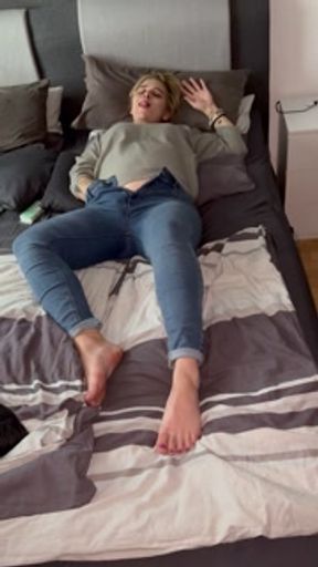 masturbation bed, multiple orgasms, fingering, clitoris wet, moaning, shaking, cumming multiple times