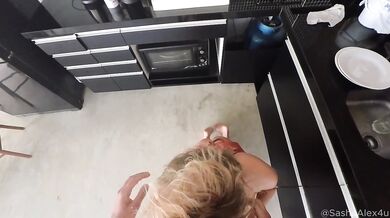 I fucked my best friend's freeuse mom while she was washing the dishes