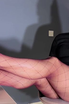 Sniff, Suck, Cum All Over My Feet and Lick Them Clean! - Mit Miss Adrastea