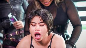 Dominafire and Astrodomina strap-on pleasure with Salome Salvi