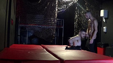 porn cam backstage witgh two boys fuckgin raw in backroom